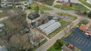 33186070