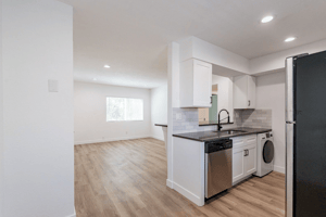 33103527
