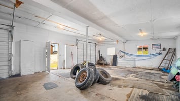 33138087