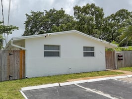 33156108