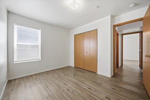 33162572