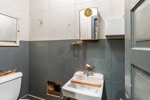 33163830