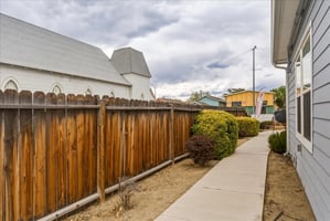 33165258