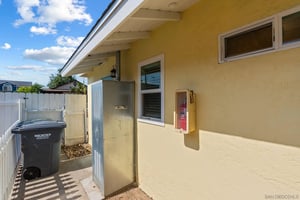 33173562