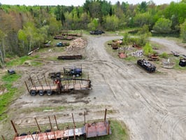 33183981