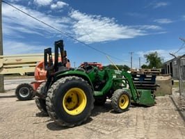 33193605
