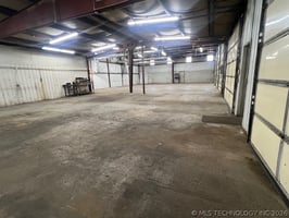 33205669
