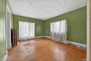 33218567