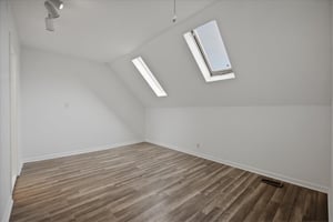 33723568