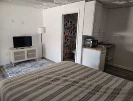 33271661