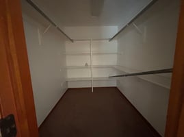 33285406