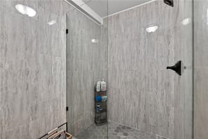 33252463