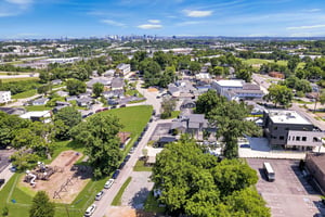 33289098