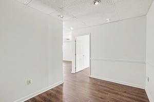 33273090