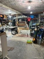 33275925