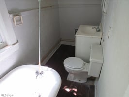33277371
