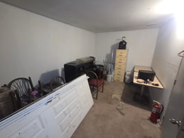 33508427