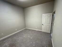 33313300