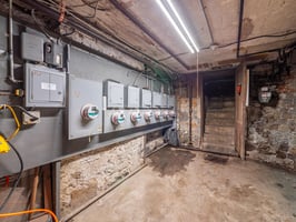 33508631