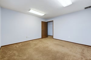 33490369