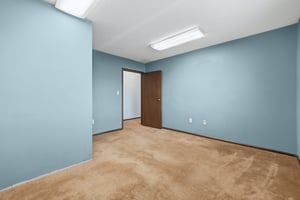 33490387