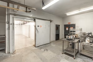 33490216