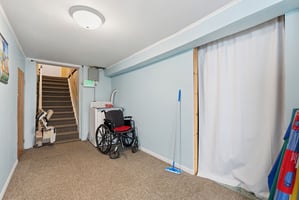 33520954