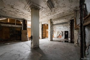 33679725
