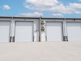 33643122