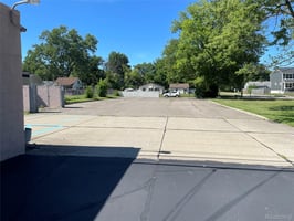 33653783