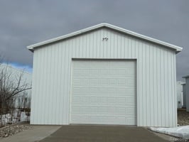 33679104