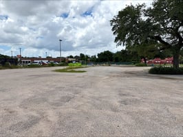 33710532