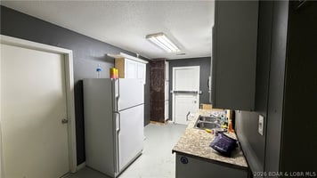 33910329