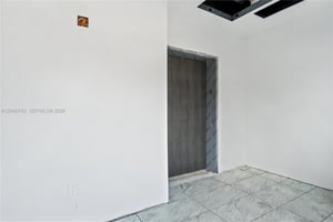 33916654