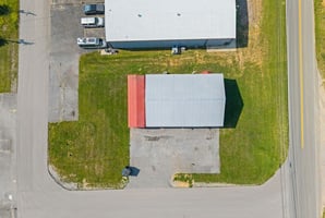 33943252