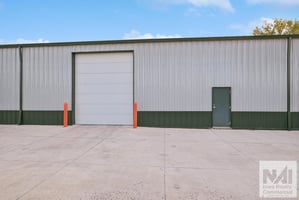 34023022