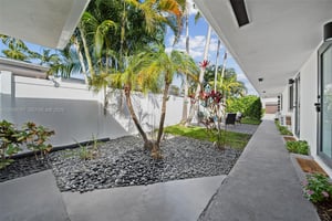 34296513