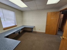 34273516