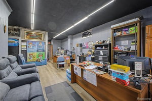 34533418