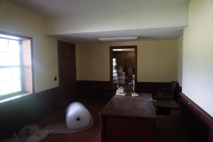 9295979