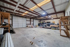 31631702