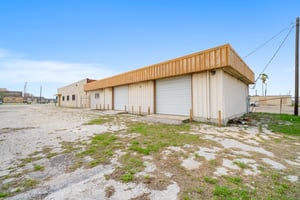 31631699