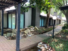 9810865