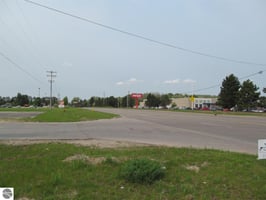 4236172