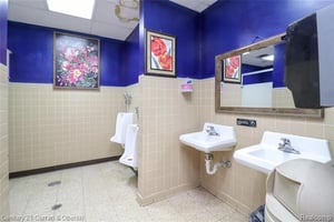 7445037
