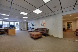 29687539
