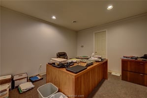 29687564