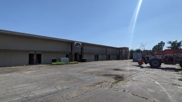 5261045