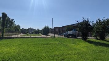 5261052