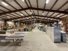5609402